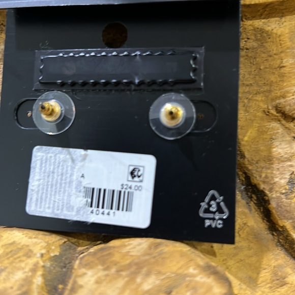 Evie & Emma gold pearl and bling earrings. J34 - Picture 3 of 4